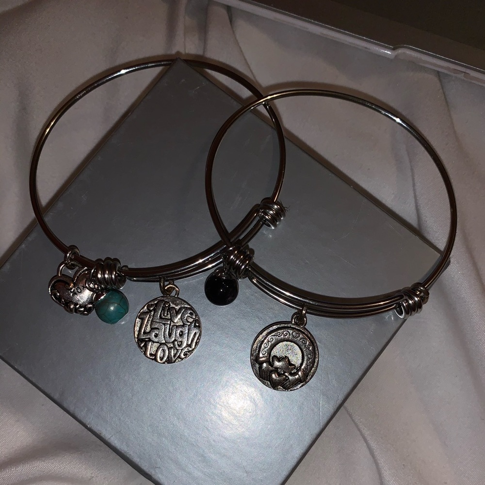Charm bracelet